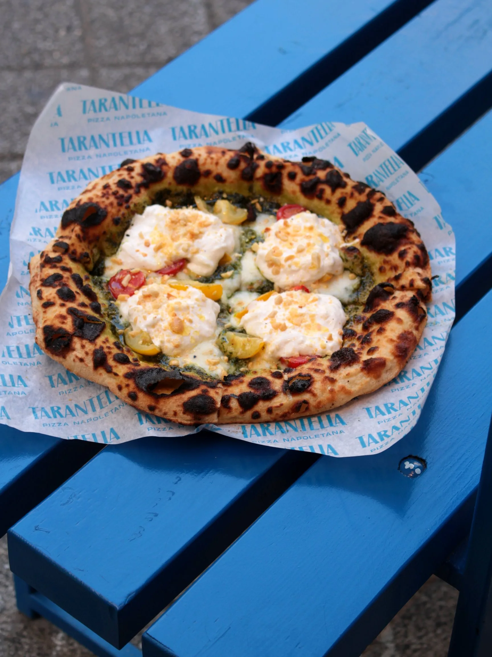 Fresca — Tarantella fırınından yeni çıkmış pizza